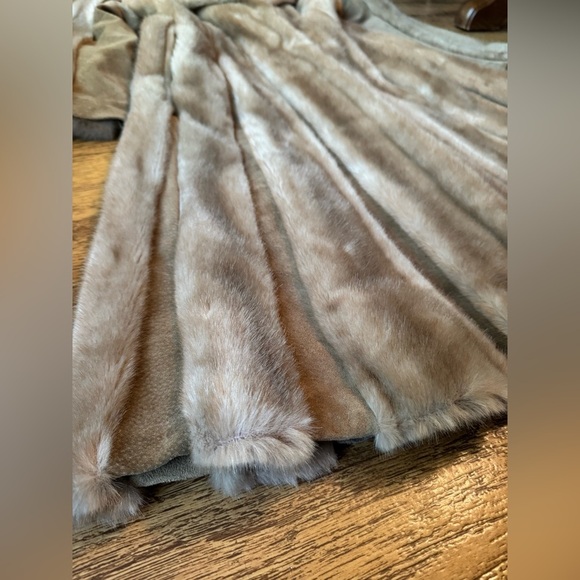 Vintage 1970s Lilli Ann Faux Fur Suede Jacket - Picture 5 of 14